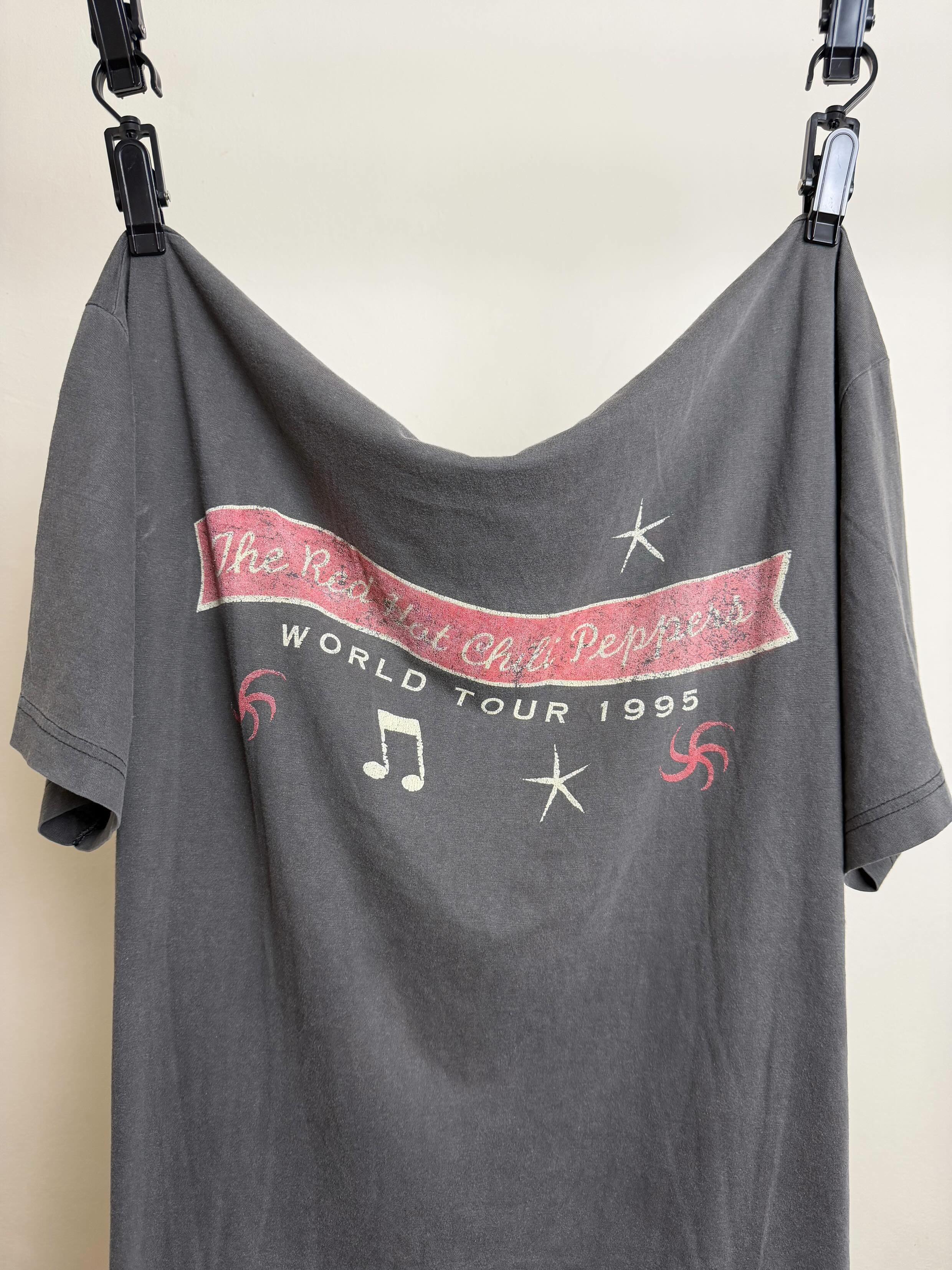 1995 RedHot Chili Peppers 'One Hot Minute'